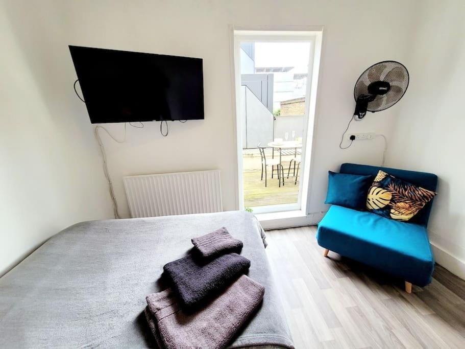 One Bedroom Apartment With A Terrace In Angel London Exterior foto